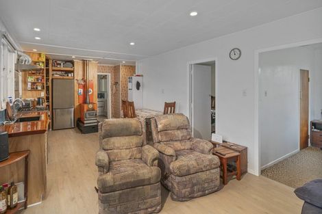 Photo of property in 5 Daphne Road, Tairua, 3508