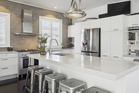 Photo of property in 2 Waitoa Road, Hataitai, Wellington, 6021