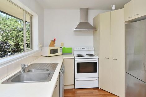 Photo of property in 142c Wainoni Road, Avondale, Christchurch, 8061