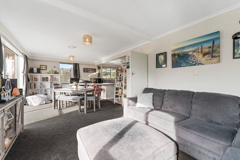 Photo of property in 290 Main South Road, Green Island, Dunedin, 9018