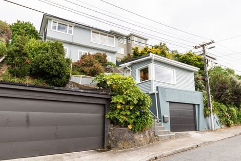 Photo of property in 71 Seatoun Heights Road, Seatoun, Wellington, 6022