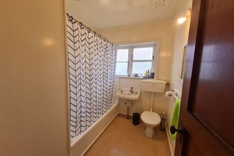 Photo of property in 17 Paeroa Street, Riccarton, Christchurch, 8041