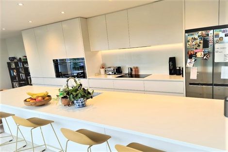 Photo of property in 1/14 Rothesay Bay Road, Rothesay Bay, Auckland, 0630