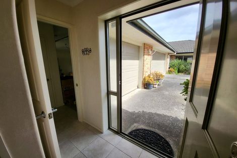 Photo of property in 19 Ballymore Drive, Pinehill, Auckland, 0632
