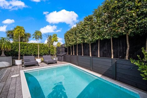 Photo of property in 50 Premier Avenue, Point Chevalier, Auckland, 1022