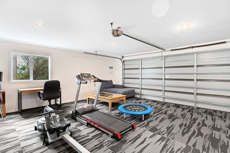 Photo of property in 16 Fern Court, Orewa, 0931