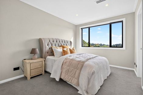 Photo of property in 1 Taku Close, Long Bay, Auckland, 0630