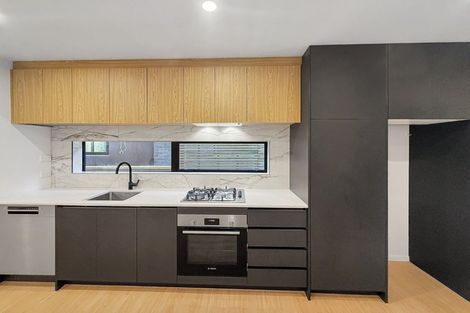 Photo of property in 5/6 Victoria Street, Ebdentown, Upper Hutt, 5018