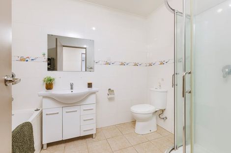 Photo of property in 10d Evans Road, Weymouth, Auckland, 2103