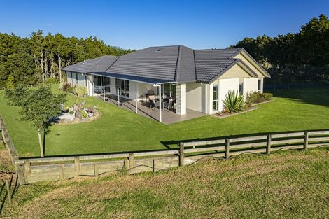 Photo of property in 85 Jounneaux Road, Te Kamo, Kamo, 0185