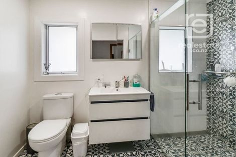 Photo of property in 95 Wallace Road, Mangere Bridge, Auckland, 2022