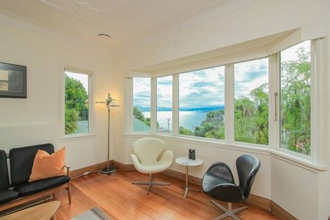 Photo of property in 13 Thane Road, Roseneath, Wellington, 6011