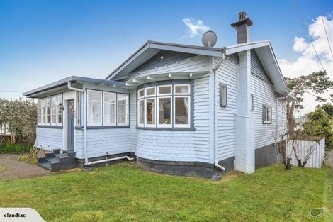 Photo of property in 20 Evans Road, Glen Eden, Auckland, 0602