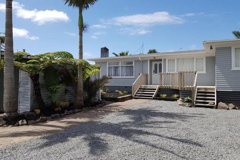 Photo of property in 22 Airdrie Road, Ranui, Auckland, 0612