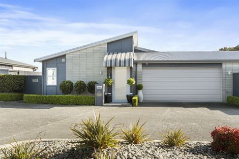 Photo of property in 11 Lennon Way, Papamoa Beach, Papamoa, 3118