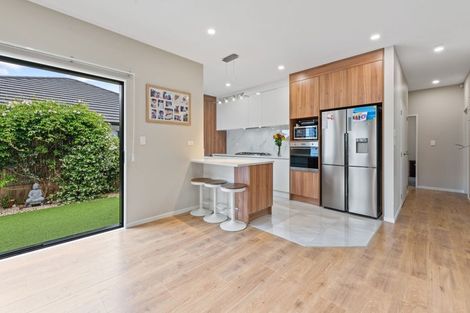 Photo of property in 5 Sapwood Crescent, Takanini, 2110