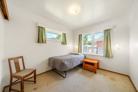 Photo of property in 5 Seddon Street, Wallaceville, Upper Hutt, 5018
