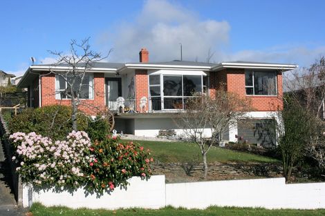 Photo of property in 10 Kinmont Crescent, Kinmont Park, Mosgiel, 9024
