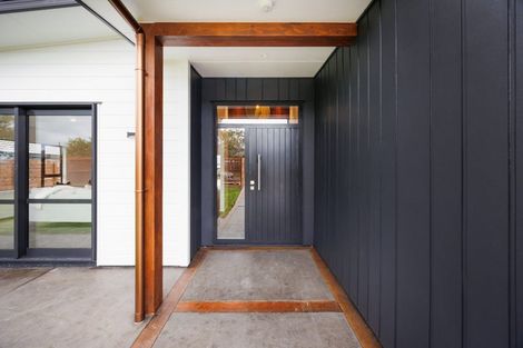 Photo of property in 26 Silicon Way, Fitzherbert, Palmerston North, 4410