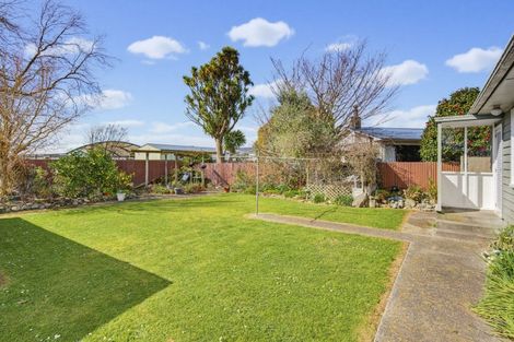 Photo of property in 12 Collingwood Street, Levin, 5510