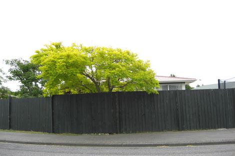 Photo of property in 4 Cowper Place, Avondale, Christchurch, 8061