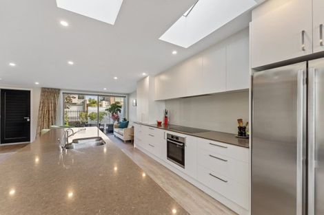 Photo of property in 3 Seager Lane, Hillmorton, Christchurch, 8024