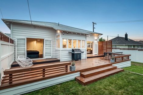 Photo of property in 1/20 Corrella Road, Belmont, Auckland, 0622