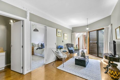 Photo of property in 30 Delhi Crescent, Khandallah, Wellington, 6035