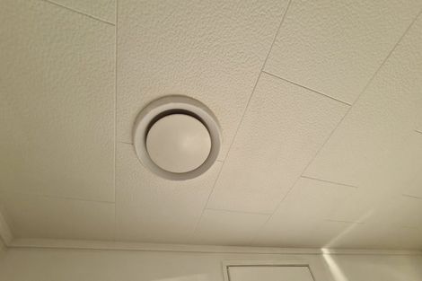 Photo of property in 1/23 Landow Place, Henderson, Auckland, 0612