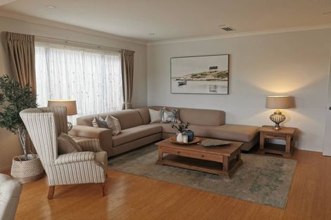 Photo of property in 8 Pennant Street, Long Bay, Auckland, 0630