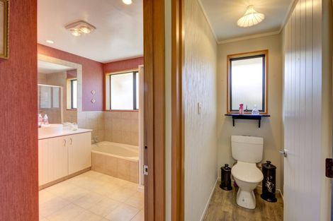 Photo of property in 19 Holland Drive, Kaiapoi, 7630