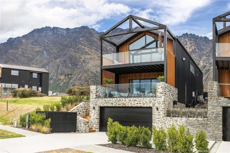 Photo of property in 7a Rannoch Drive, Jacks Point, Queenstown, 9371