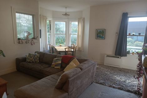 Photo of property in 56 Kelburn Parade, Kelburn, Wellington, 6012