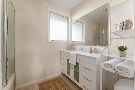Photo of property in 6 Landette Road, Manurewa, Auckland, 2102