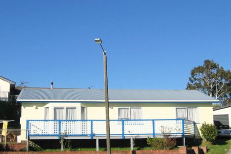 Photo of property in 20 Whitechapel Grove, Stokes Valley, Lower Hutt, 5019