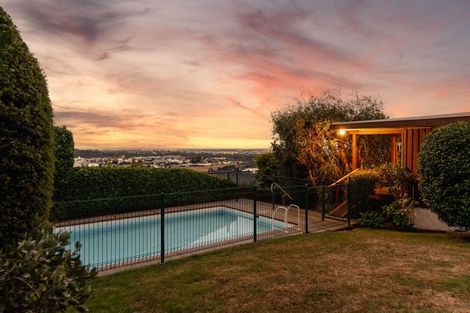 Photo of property in 4 Michael Avenue, Mount Pleasant, Christchurch, 8081