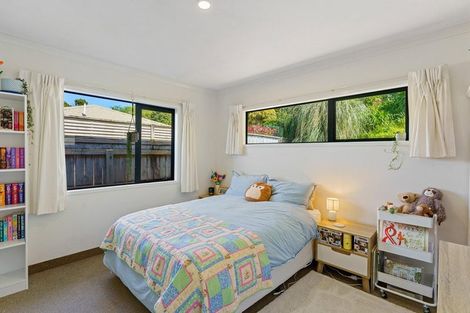 Photo of property in 4 Leanne Way, Waikanae Beach, Waikanae, 5036