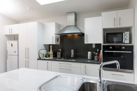 Photo of property in 102a Milton Terrace, Picton, 7220