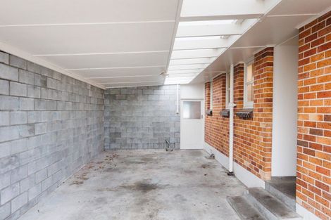 Photo of property in 5 Sutherland Crescent, Westbrook, Palmerston North, 4412