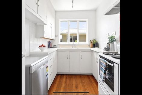 Photo of property in 11 Estuary Road, New Brighton, Christchurch, 8061