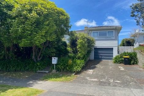 Photo of property in 45 Redwood Avenue, Tawa, Wellington, 5028