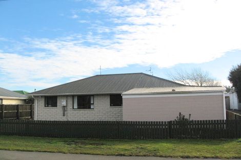 Photo of property in 1/64 Blake Street, New Brighton, Christchurch, 8061