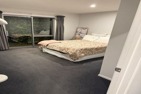 Photo of property in 239a Golf Road, Titirangi, Auckland, 0604