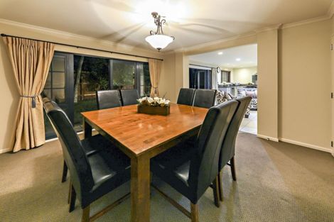 Photo of property in 11 Karson Place, Flat Bush, Auckland, 2016