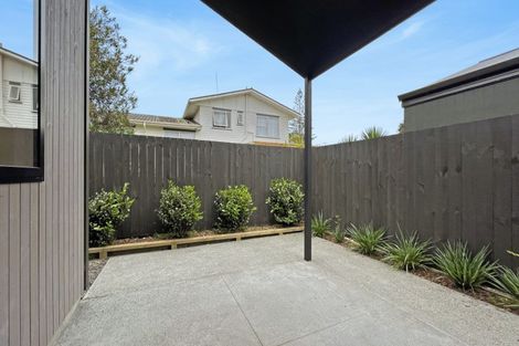 Photo of property in 11 Ara Reti, Mangere, Auckland, 2022