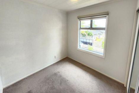 Photo of property in 1/246 Courtenay Street, Strandon, New Plymouth, 4312