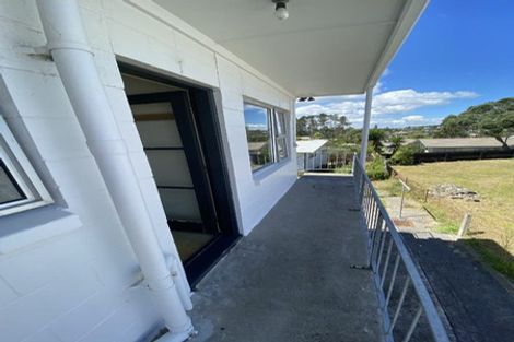 Photo of property in 40 West Coast Road, Glen Eden, Auckland, 0602