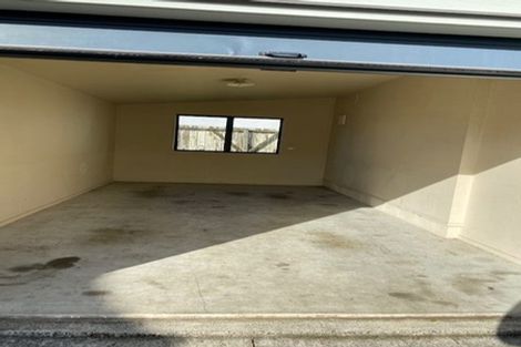 Photo of property in 16 Lincoln Road, Manurewa East, Auckland, 2102