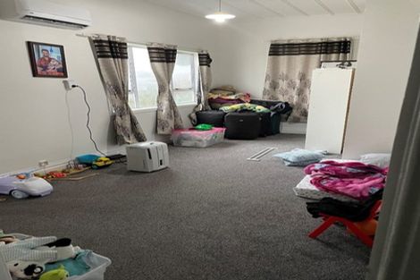 Photo of property in 51 Sturges Road, Henderson, Auckland, 0612