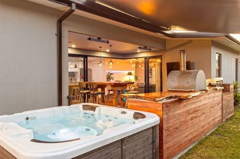 Photo of property in 34 Ellesmere Street, Marshland, Christchurch, 8083